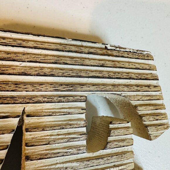 Rustic "Love" Sign Wall Table Decor Letter Art Letter Silhouette Love Decoration - Picture 10 of 10